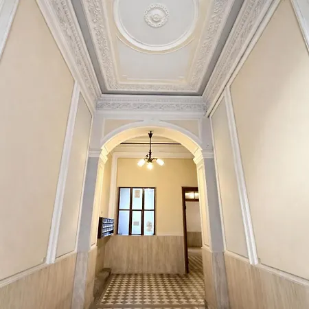 Parini Bed & Breakfast
